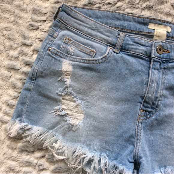 H&M Distressed Destroyed Denim Shorts Frayed Hem - Picture 2 of 7